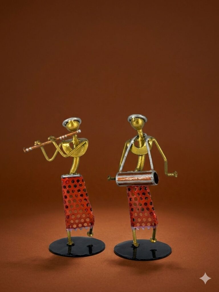 Scrap Metal Village Figures Set ( Flute )